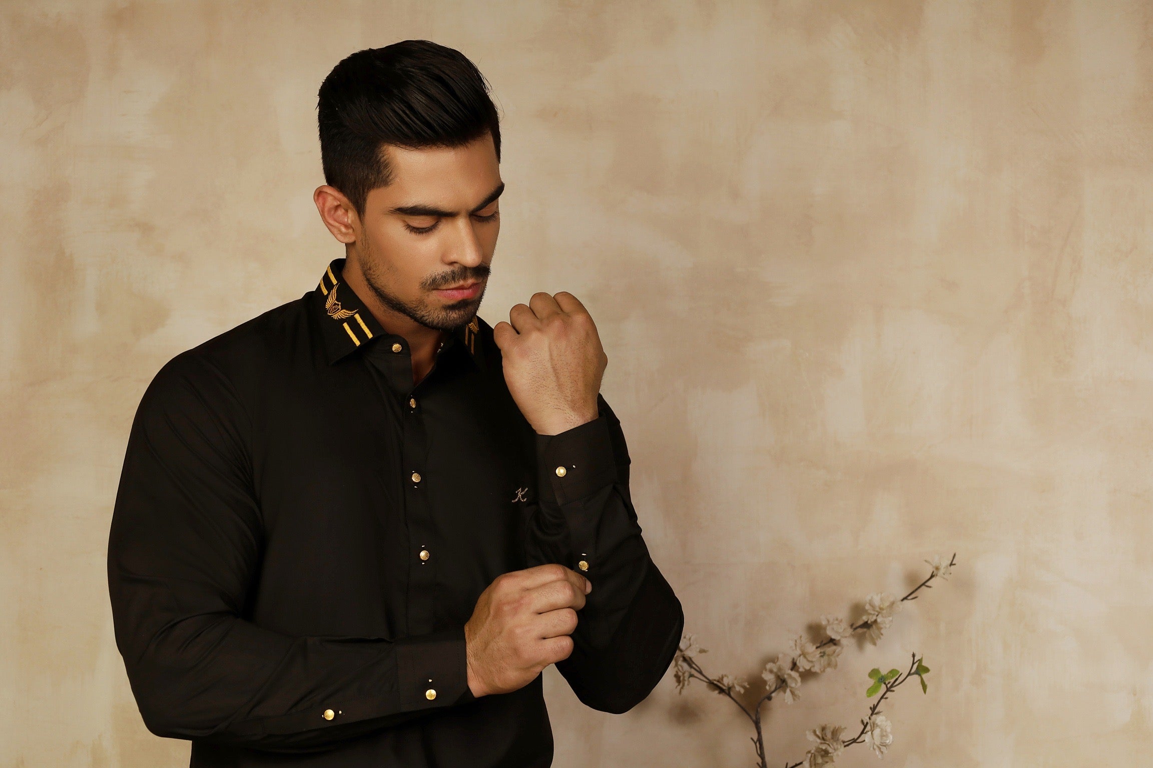 SIGNATURE COLLAR BLACK SHALWAR KAMEEZ
