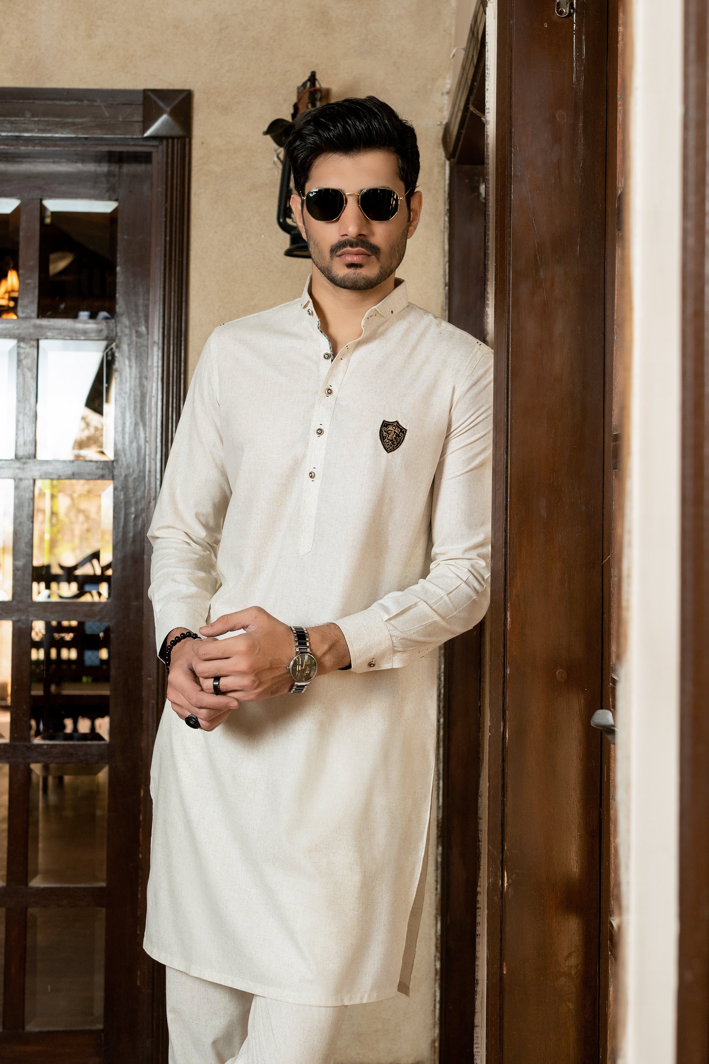 OFF WHITE CREAM PATCH KURTA TROUSER