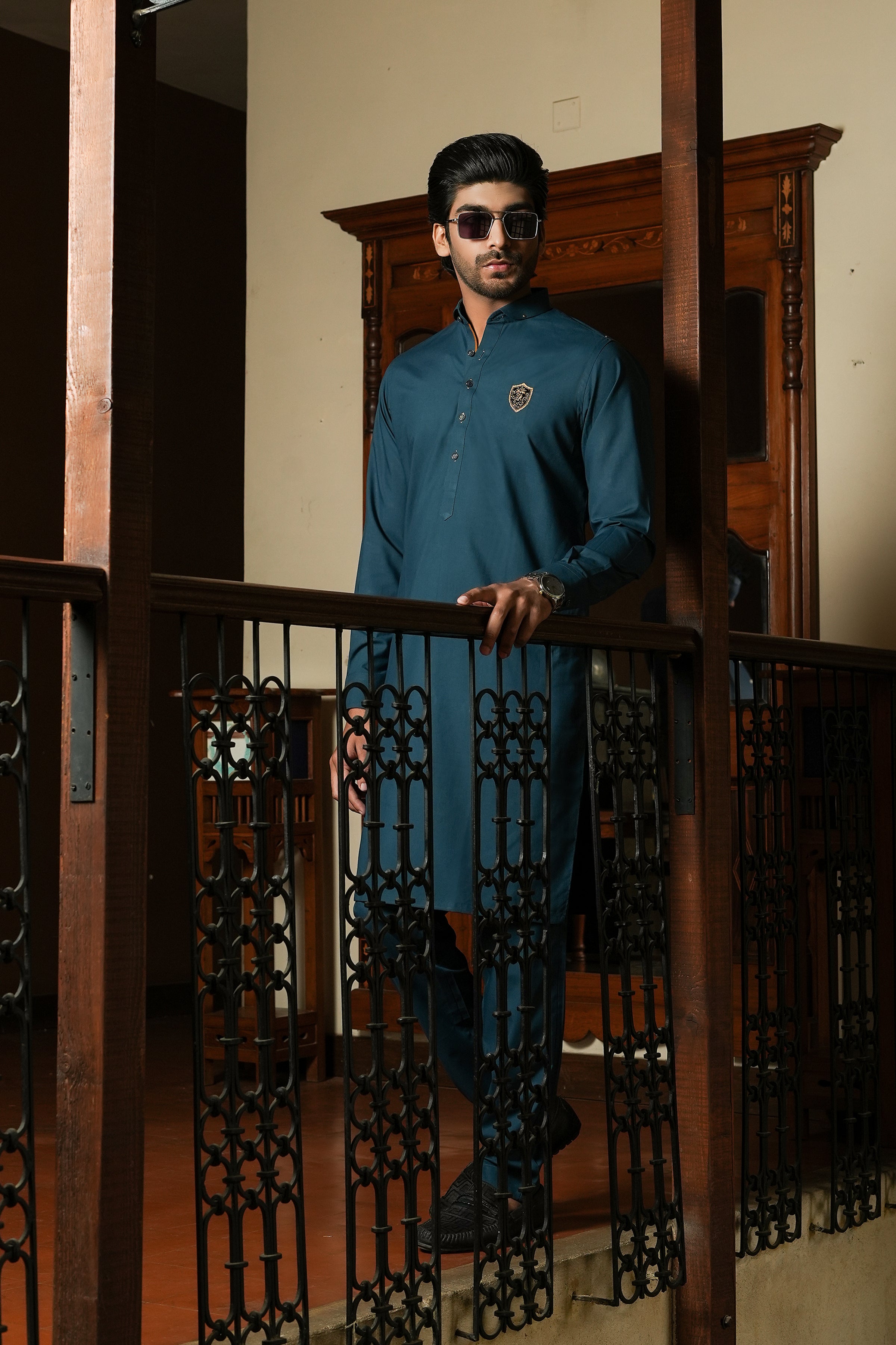 EMERALD GREEN COLLAR KURTA TROUSER