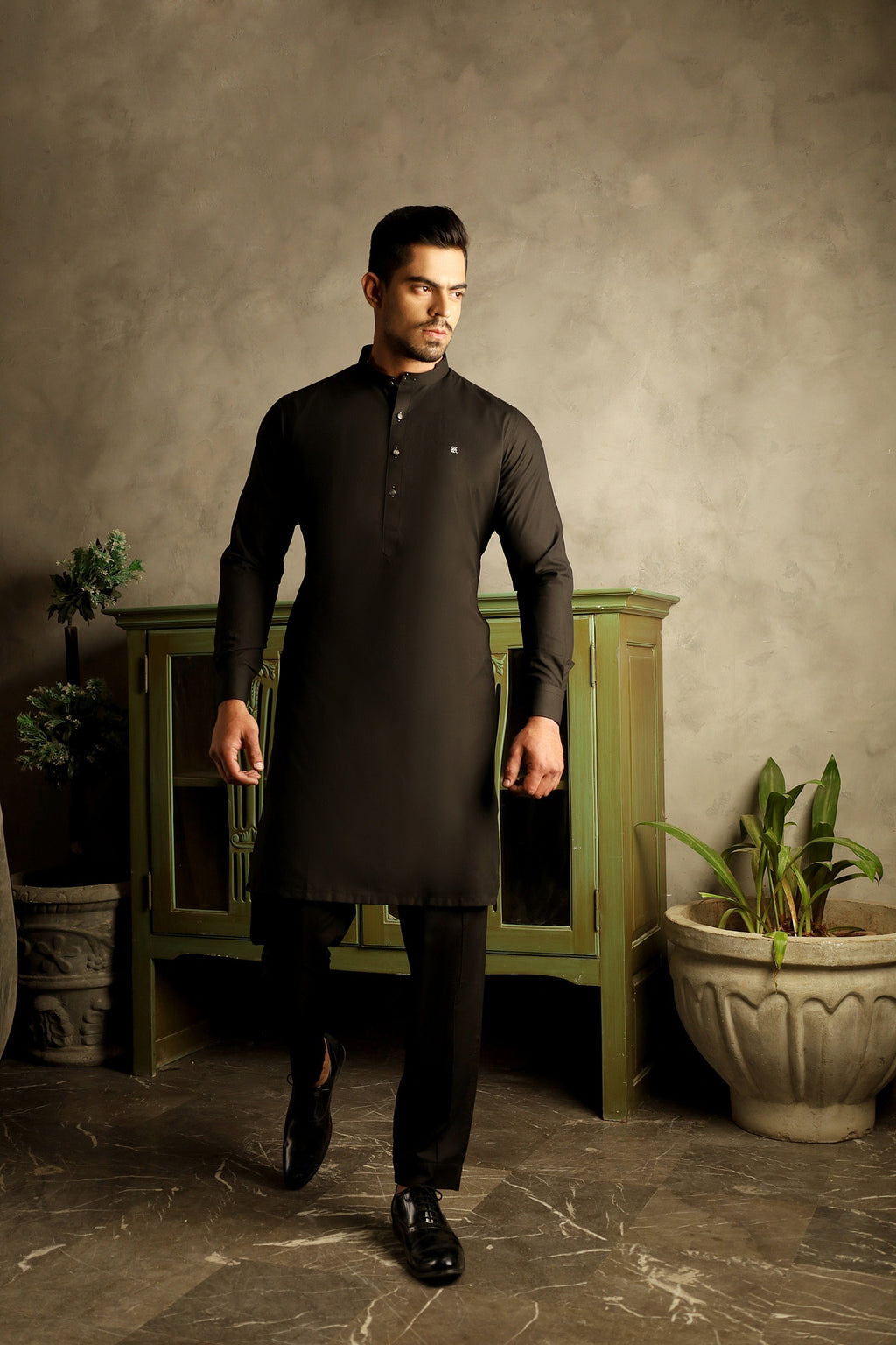 SIGNATURE BLACK KURTA TROUSER