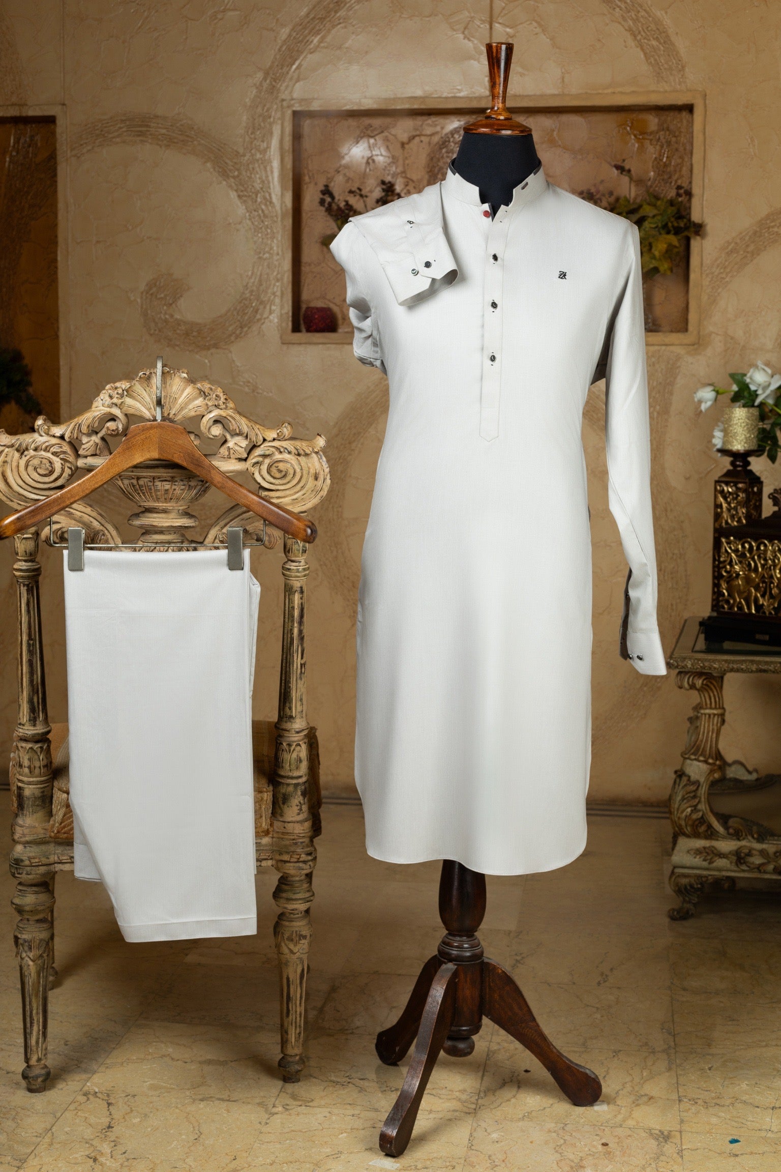 SILVER GREY KURTA TROUSER