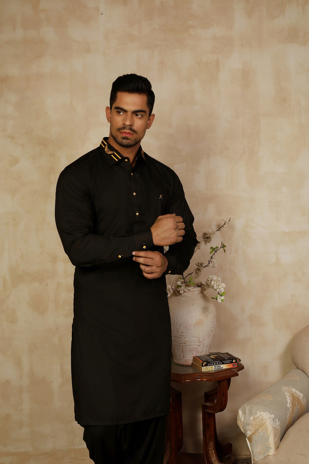 SIGNATURE COLLAR BLACK SHALWAR KAMEEZ