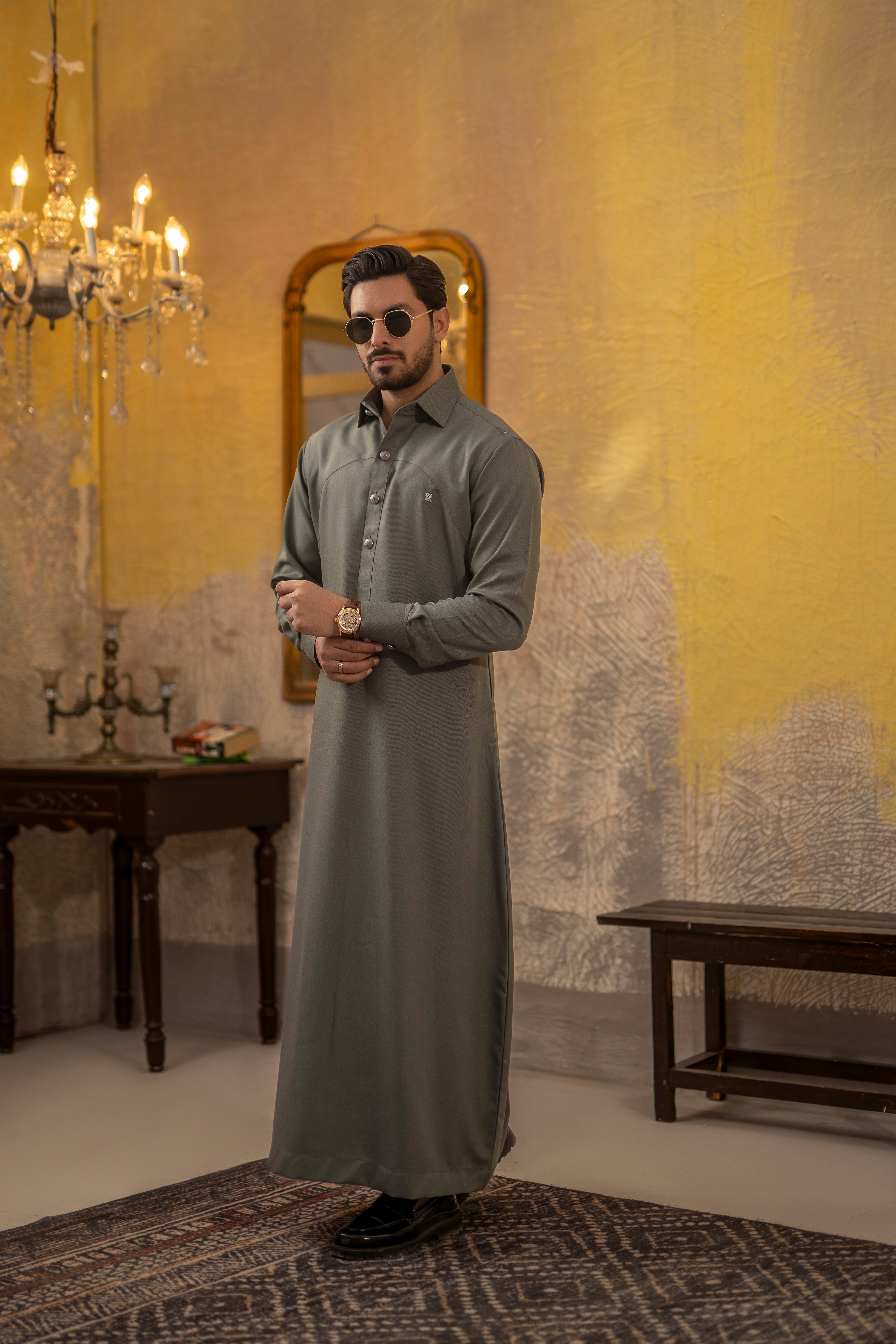 SAGE-GREY JUBBA