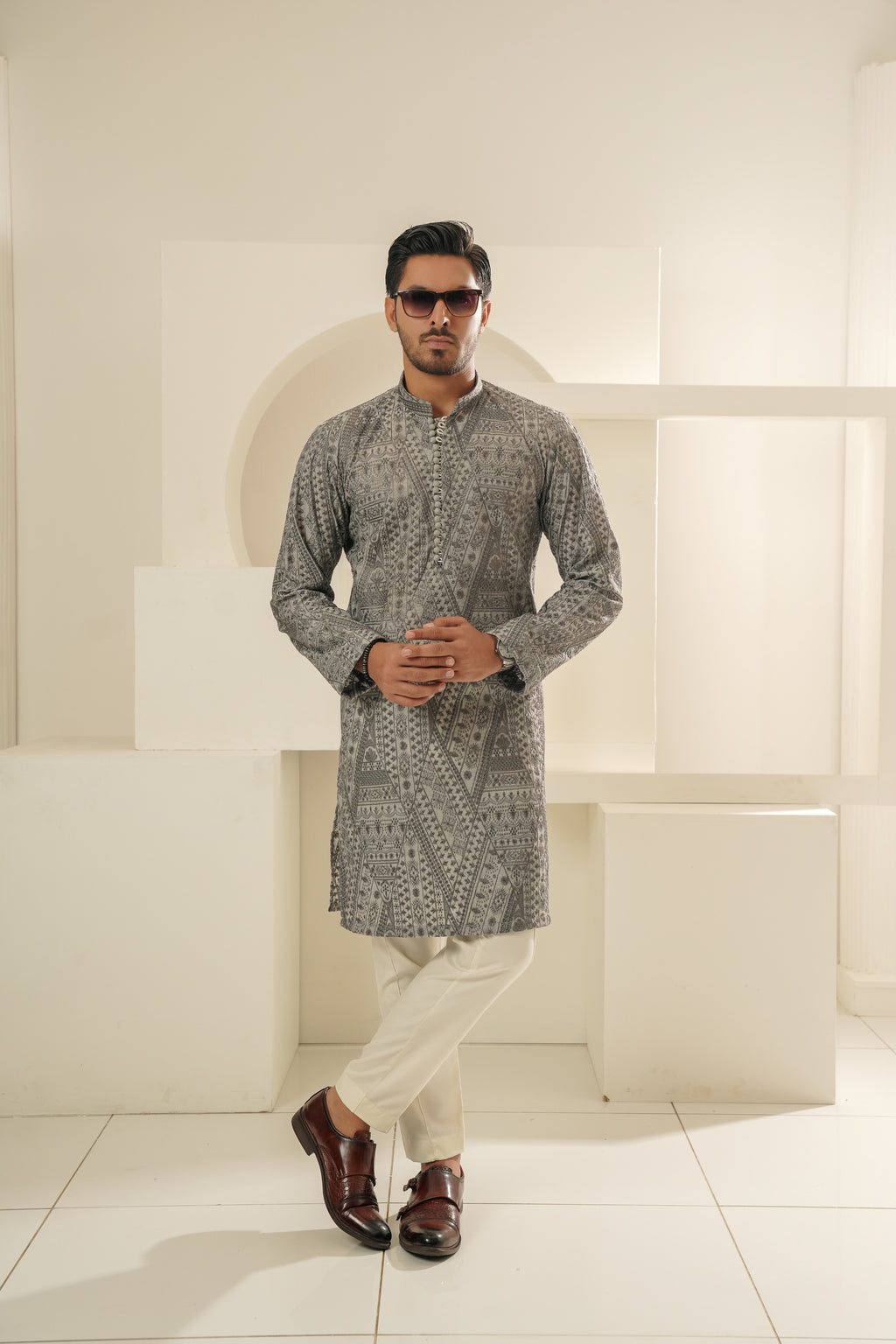 GREY EMBROIDERED KURTA TROUSER