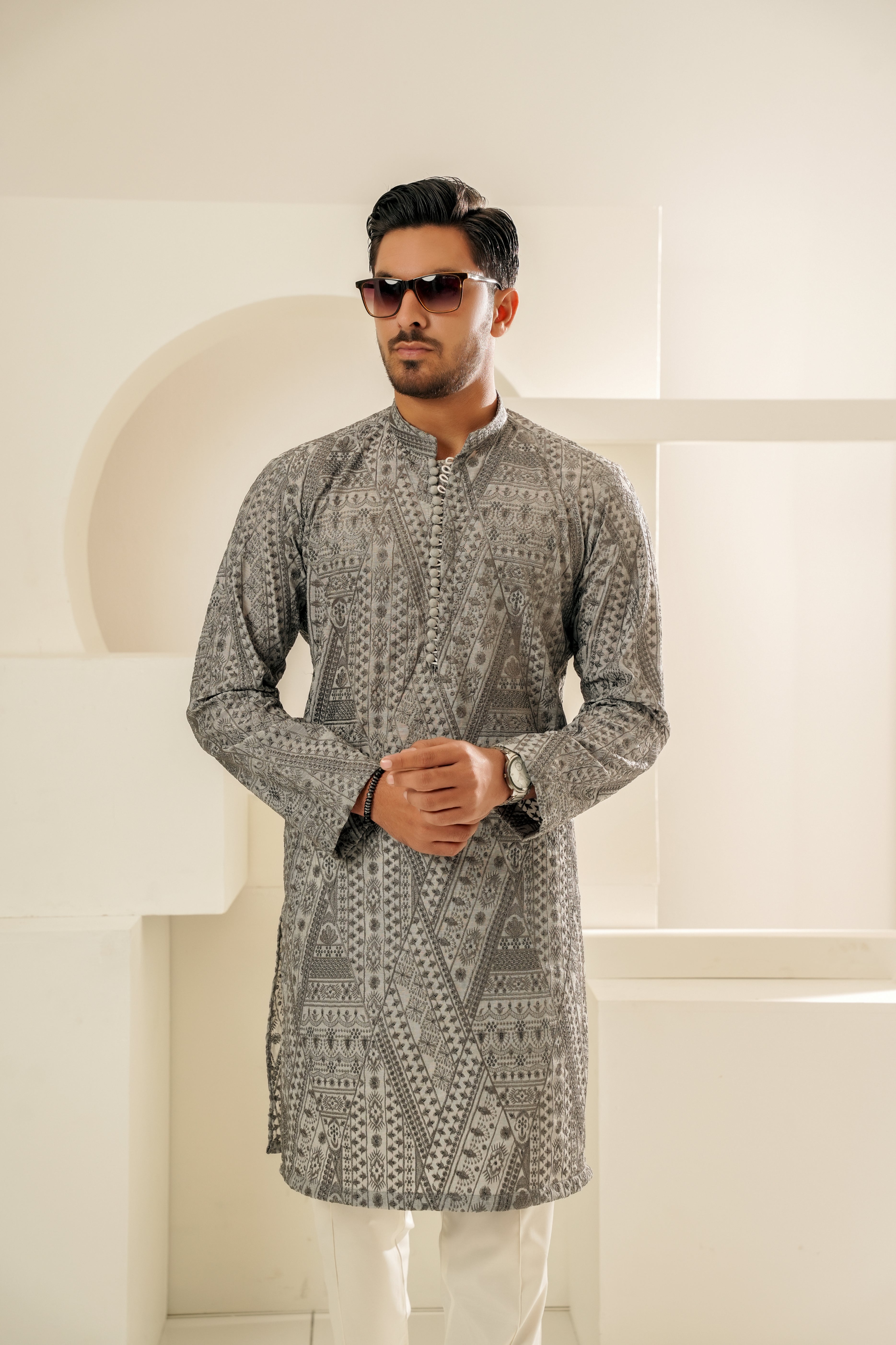 GREY EMBROIDERED KURTA TROUSER