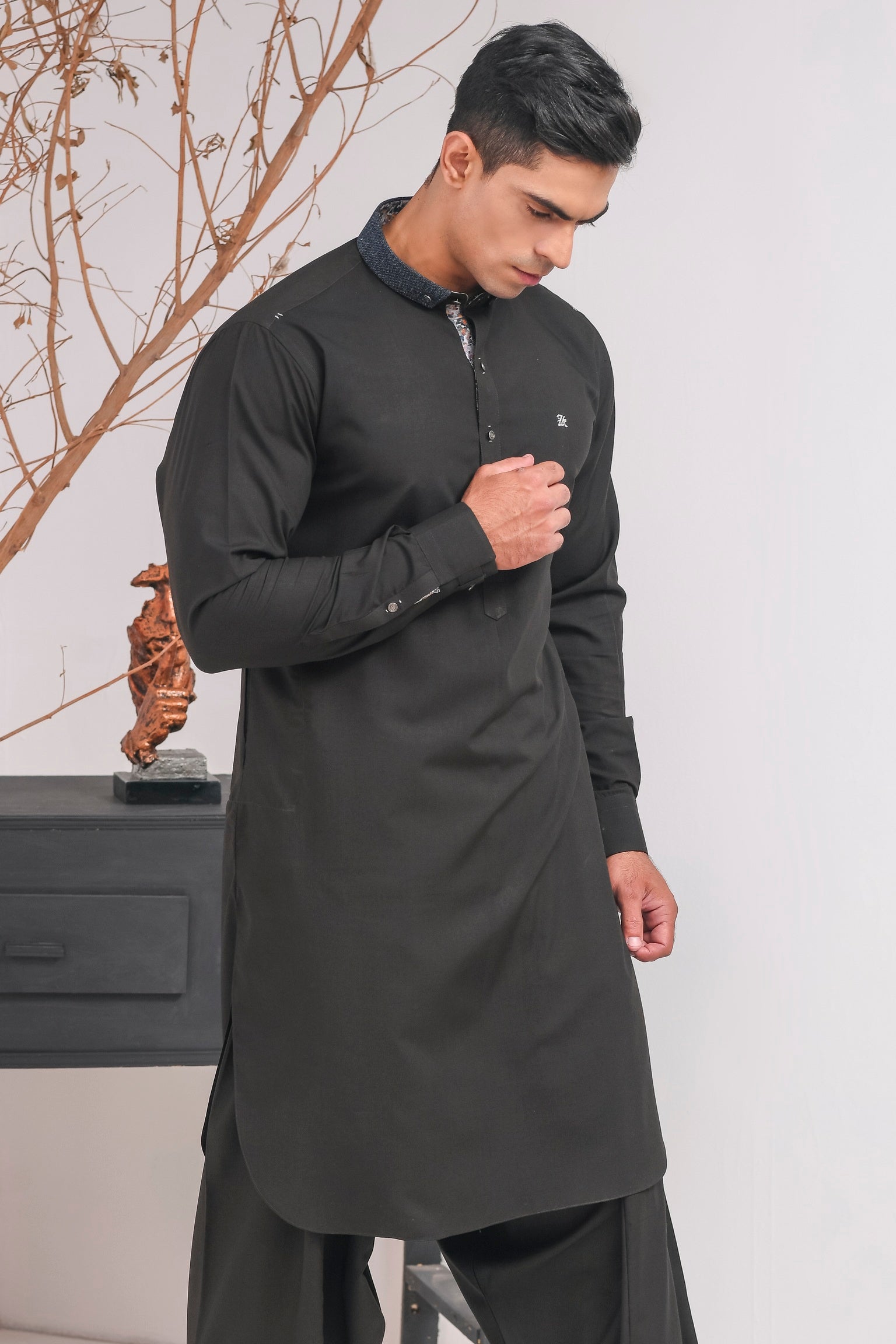CHARCOAL GREY DUCK COLLAR SHALWAR KAMEEZ
