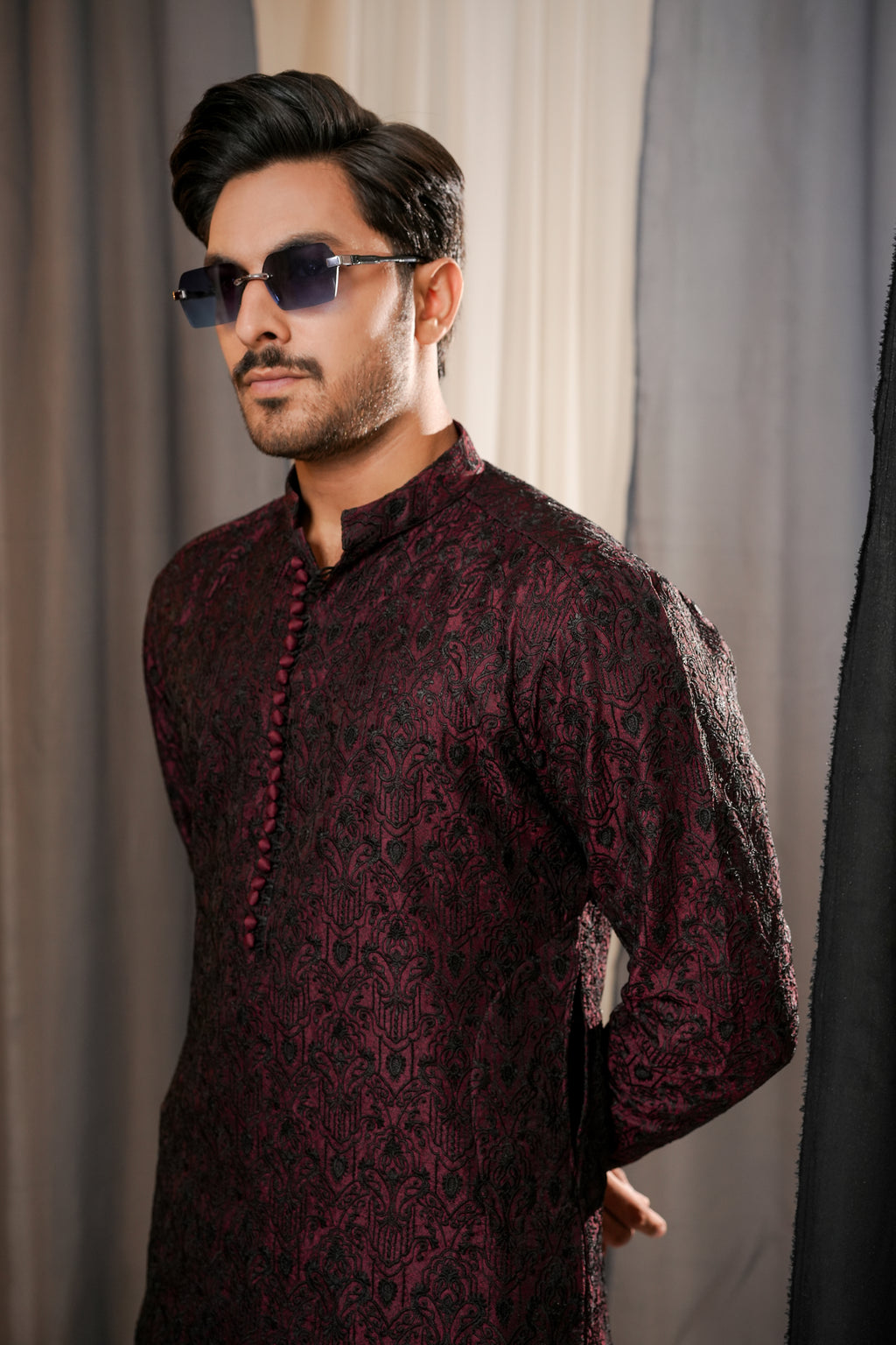 MAROON EMBROIDERED KURTA TROUSER