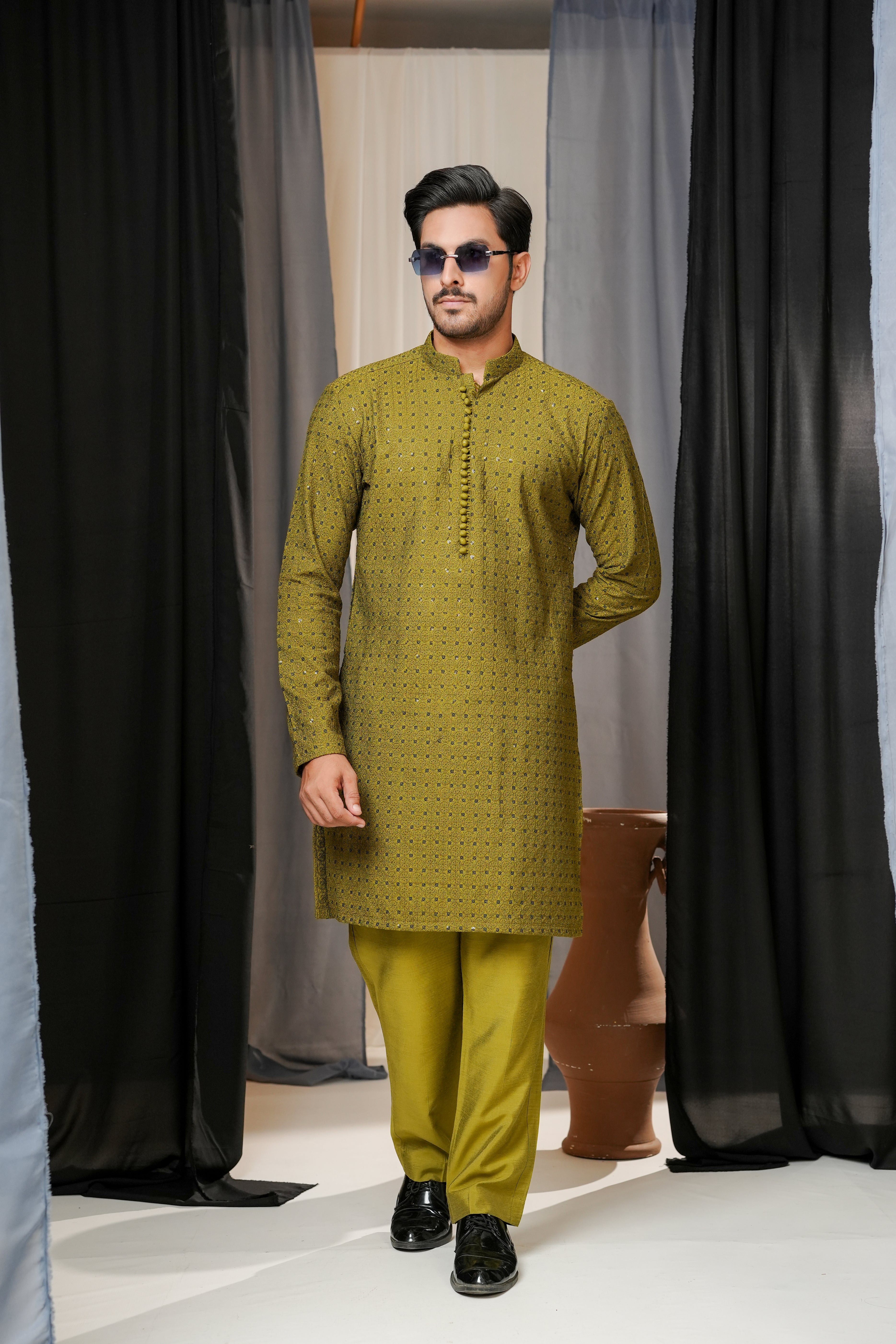 MEHENDI GREEN EMBROIDERED KURTA TROUSER